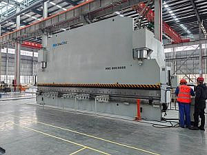 Фото 9 - MetalTec HBC 1200/6000 листогибочные гидравлические прессы с ЧПУ большого тоннажа.