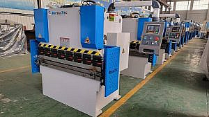 Фото 6 - MetalTec HBM 40/2500 (Е22, инвертор заднего упора) листогибочный гидравлический пресс.