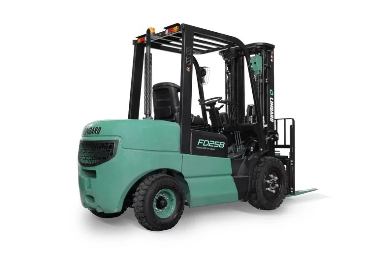 Фото 3 - Погрузчик вилочный дизельный LIMGARD FD25B (Xinchai, 3F480, PT, верхний выхлоп).